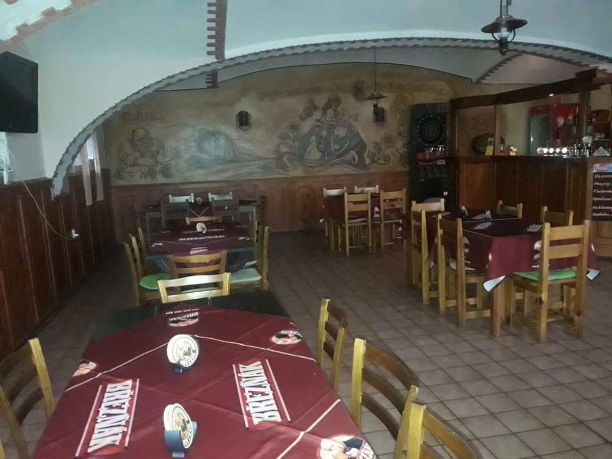 Penzion U Zeleneho Stromu Telnice Exterior foto
